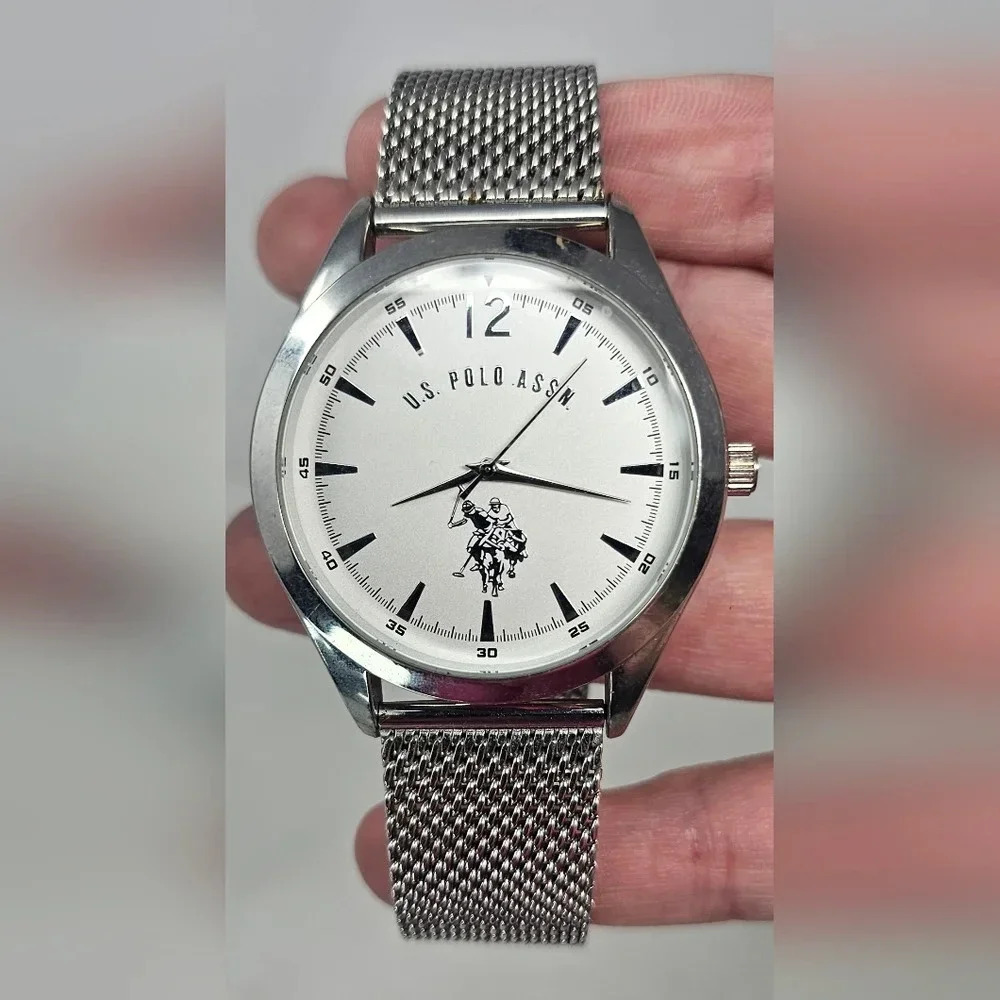 U.S. POLO ASSN. STAINLESS STEEL Silver Band White Dial Watch WORKS New Battery - Picture 2 of 13